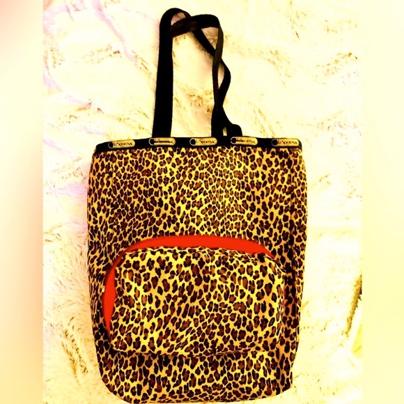 Le Sport Sac Sexy Cheetah 🐆 Print Tote w/matching makeup pouch w/chic red trim - Picture 3 of 6